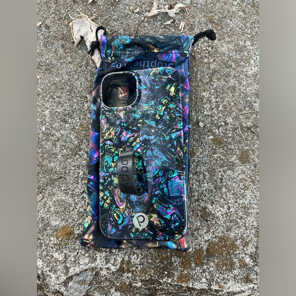 iPhone 13 Loopy case